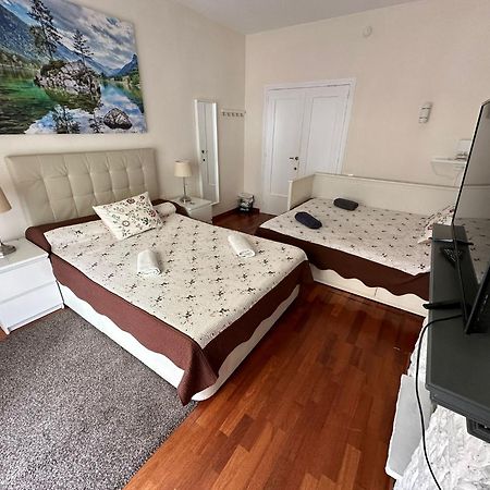 Rooms Viladomat Barcelona Zewnętrze zdjęcie