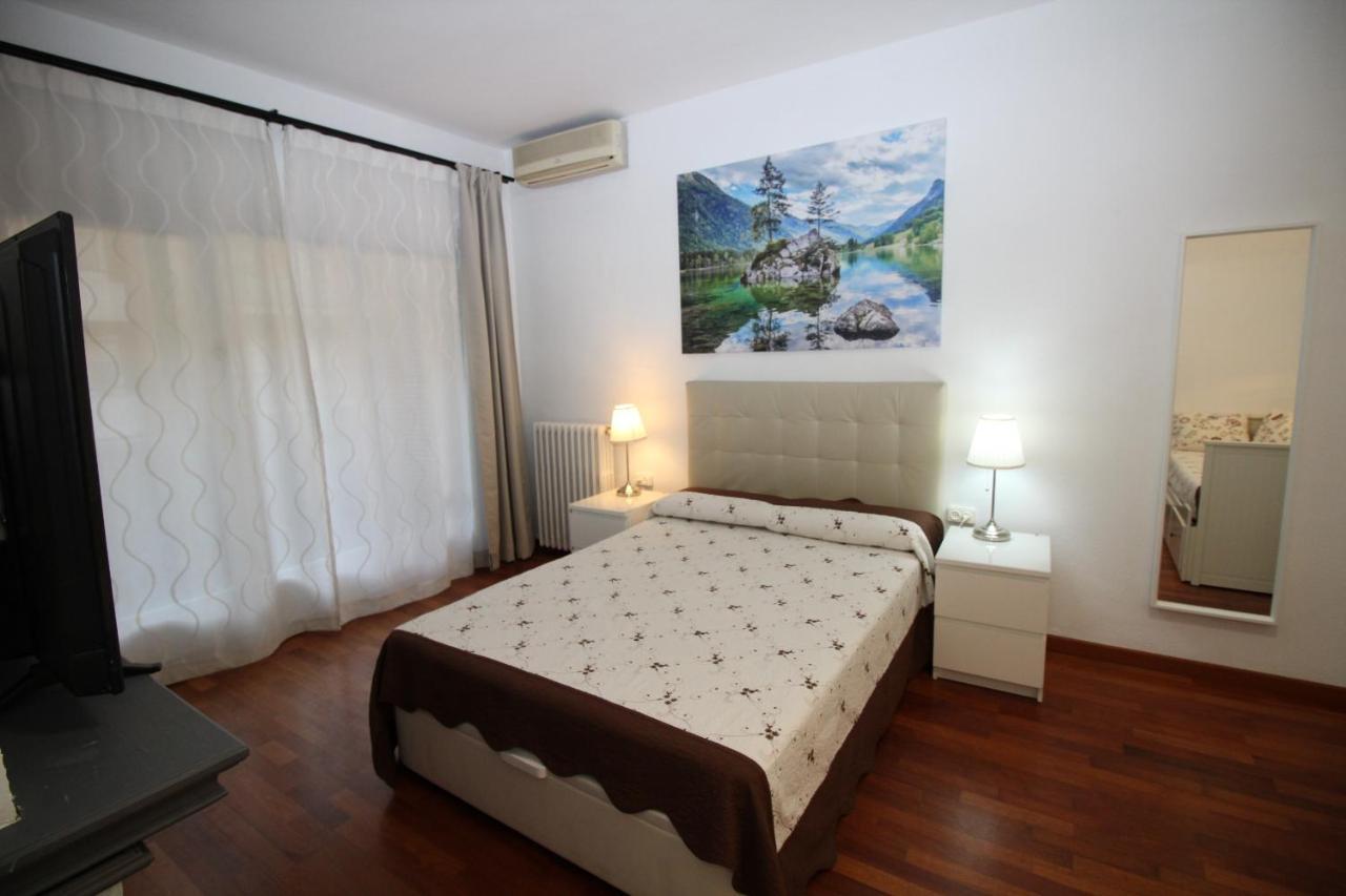 Rooms Viladomat Barcelona Zewnętrze zdjęcie
